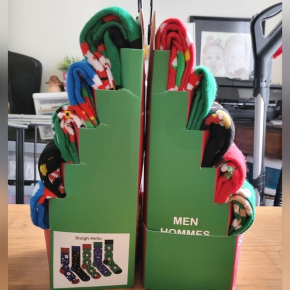 10 Novelty Christmas Socks- Naught or Nice & Nutcracker Underwear - Picture 9 of 10